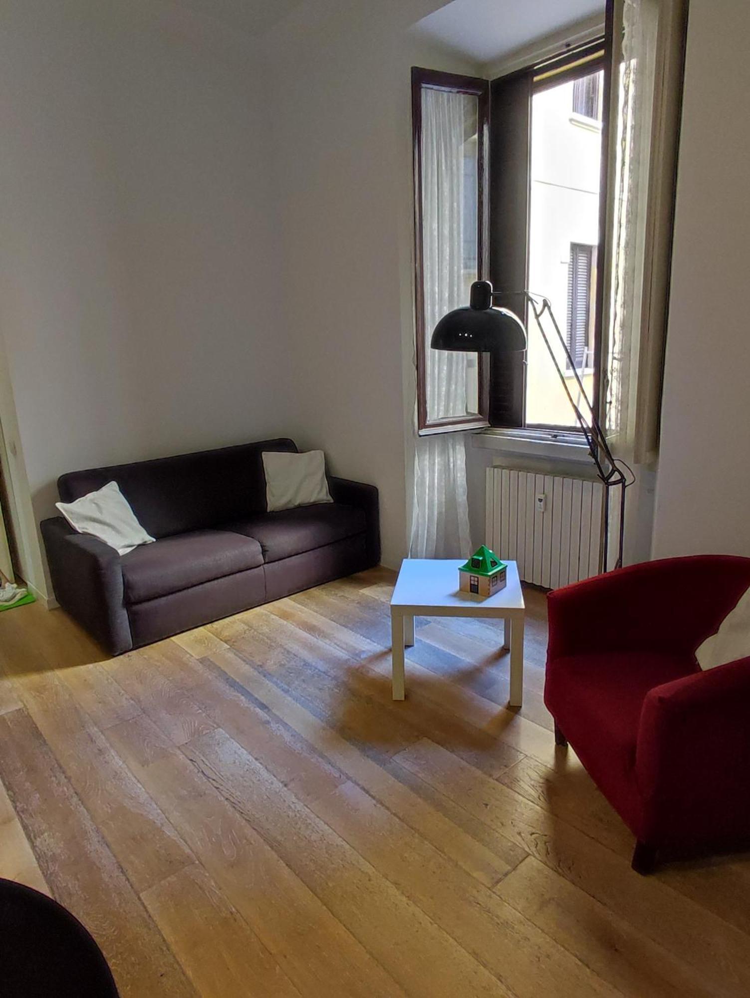 Maria Holiday Homes -Vitruvio 42 Appartamenti Milan Luaran gambar