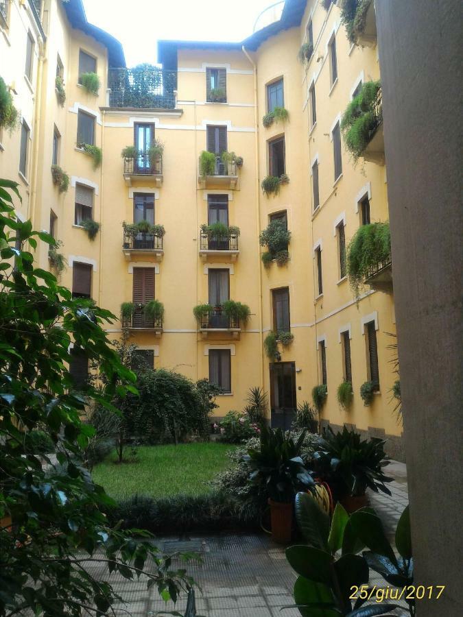 Maria Holiday Homes -Vitruvio 42 Appartamenti Milan Luaran gambar